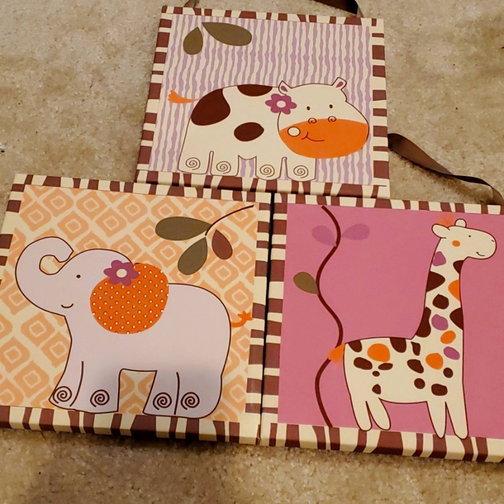 Baby room decor